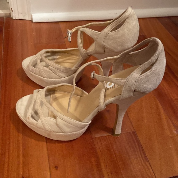 Platform shoes - Picture 2 of 7